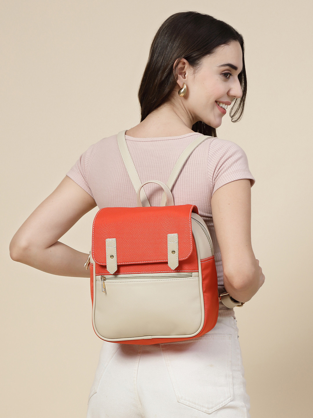 DressBerry Women Colourblocked Satchel Backpack
