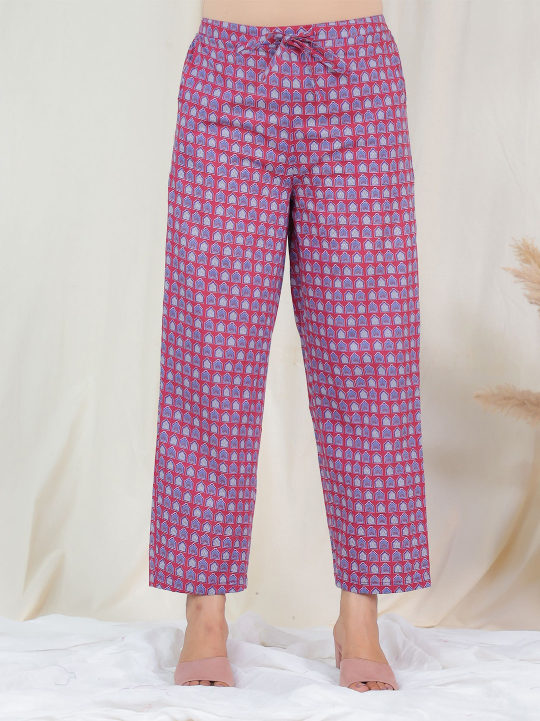 Aramya Women Ajrak Print Straight Fit Mid-Rise Easy Wash Cotton Trouser