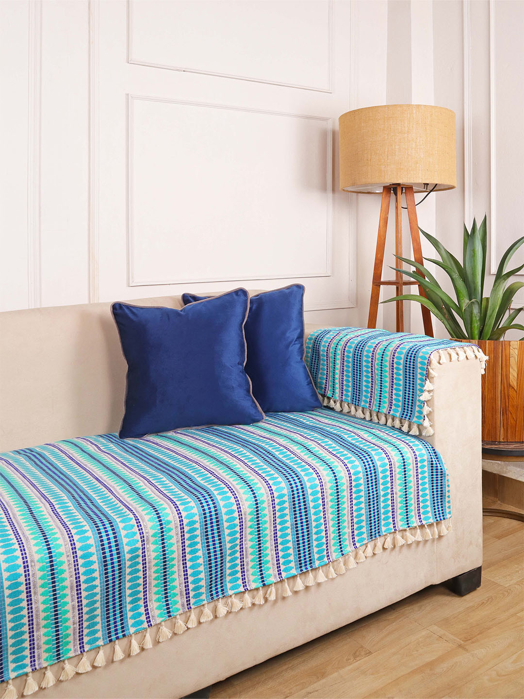 STITCHNEST Set of 1 Blue & White Printed 70'' x 30'' Sofa Protector