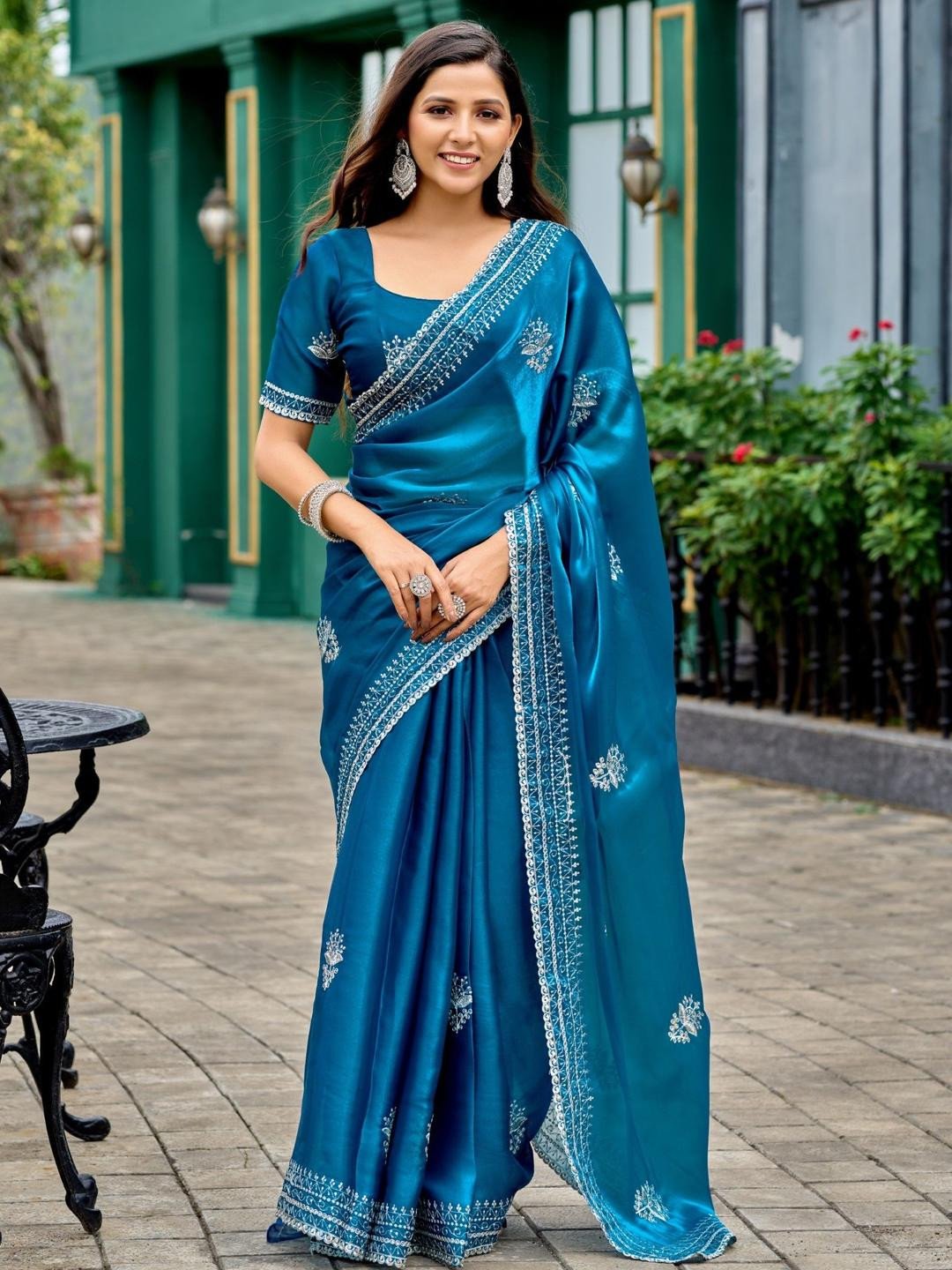 Panzora Simmer Sequinned Embroidery Work Saree With Matching Blouse Piece