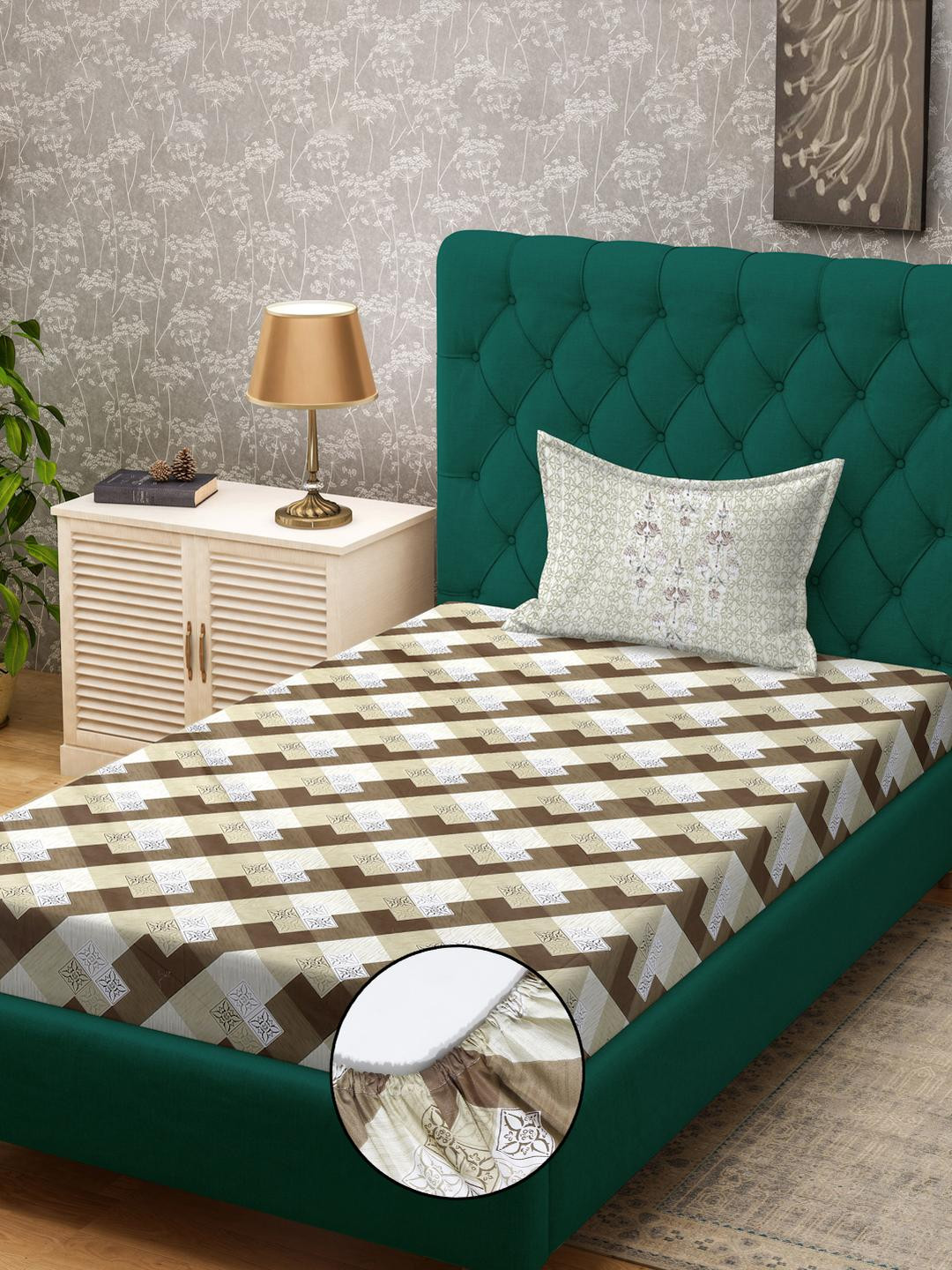 Klotthe Brown Geometric 400 TC Pure Cotton Fitted Single Bedsheet in Book Fold Packing