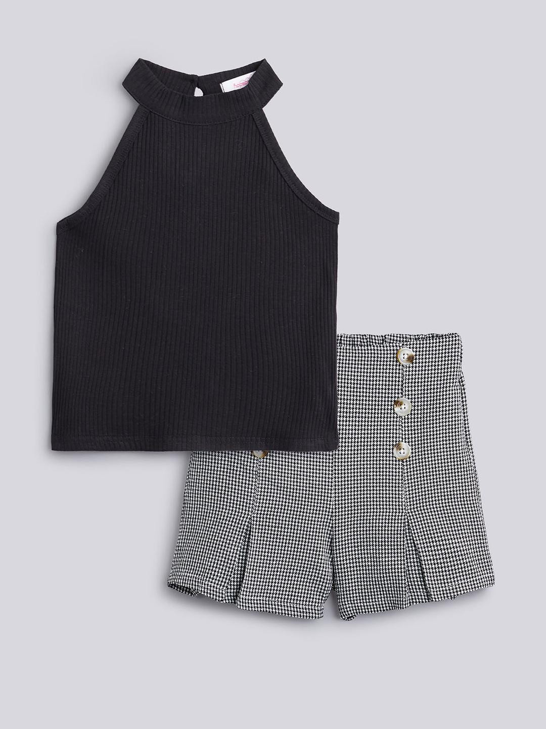 2-Pc Houndstooth Blouse & Shorts
