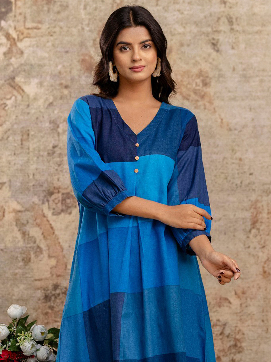 Indo Era Colourblocked V-Neck A-Line Kurta With Trousers