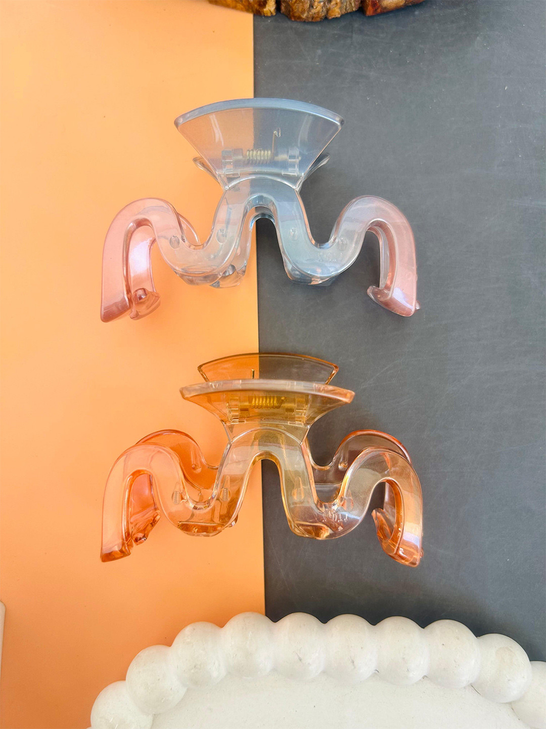 Radhya Accessories Gradient Bofeini Zigzag Pack Of 2 Hair Claws