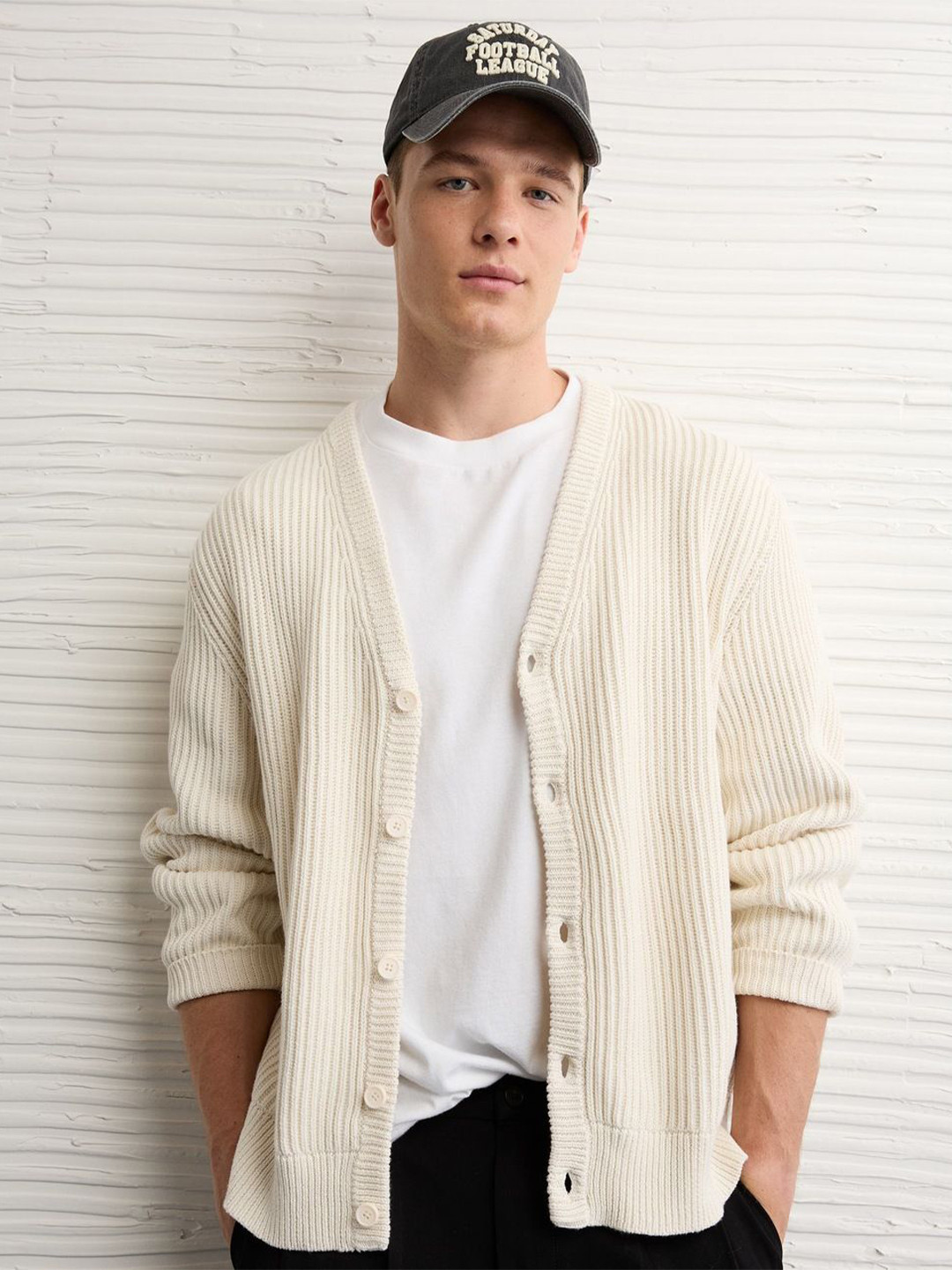 AMERICAN EAGLE OUTFITTERS V-Neck Cotton Cardigan Pullover
