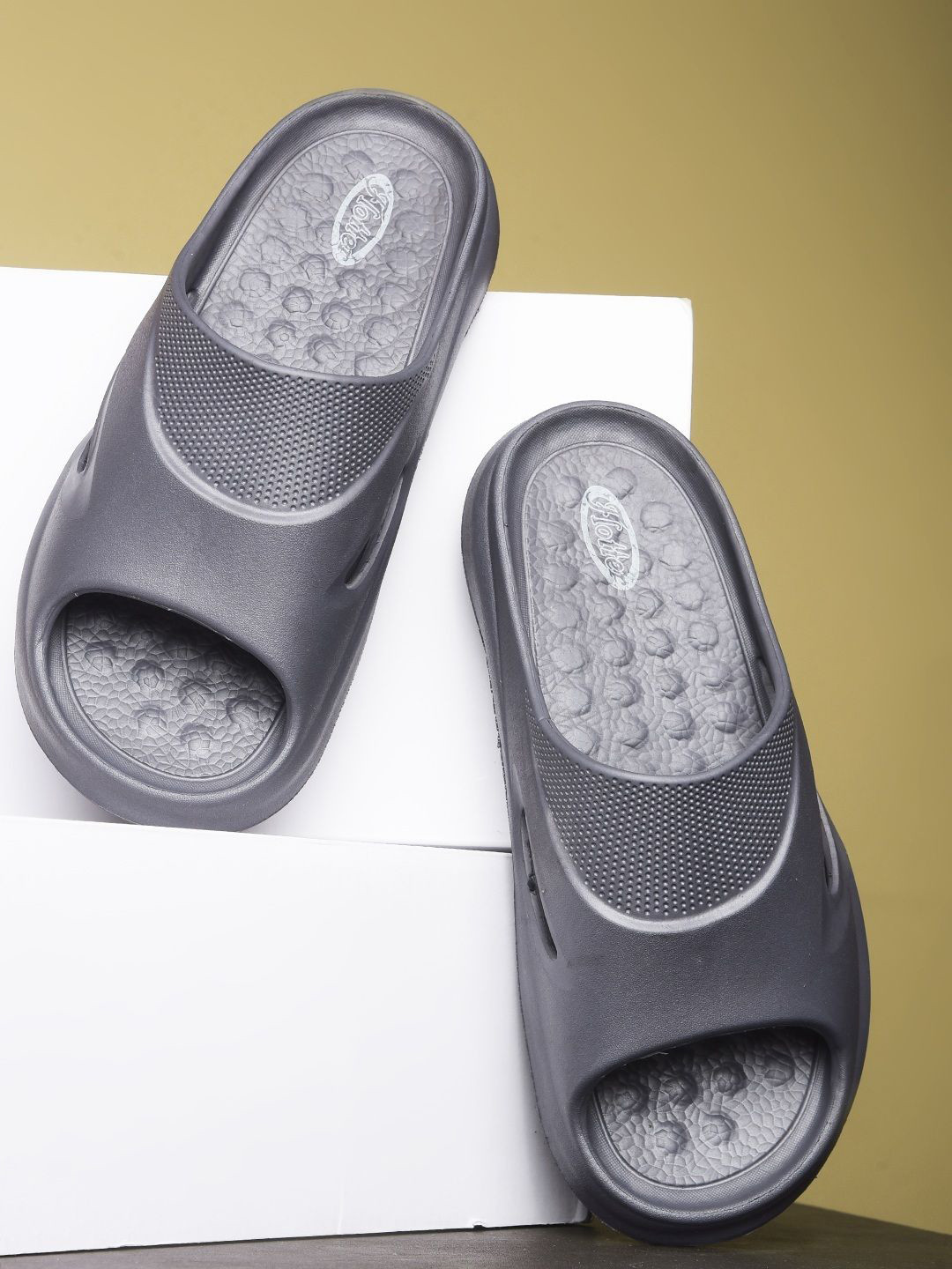 Action Self Design Sliders Flip-Flops