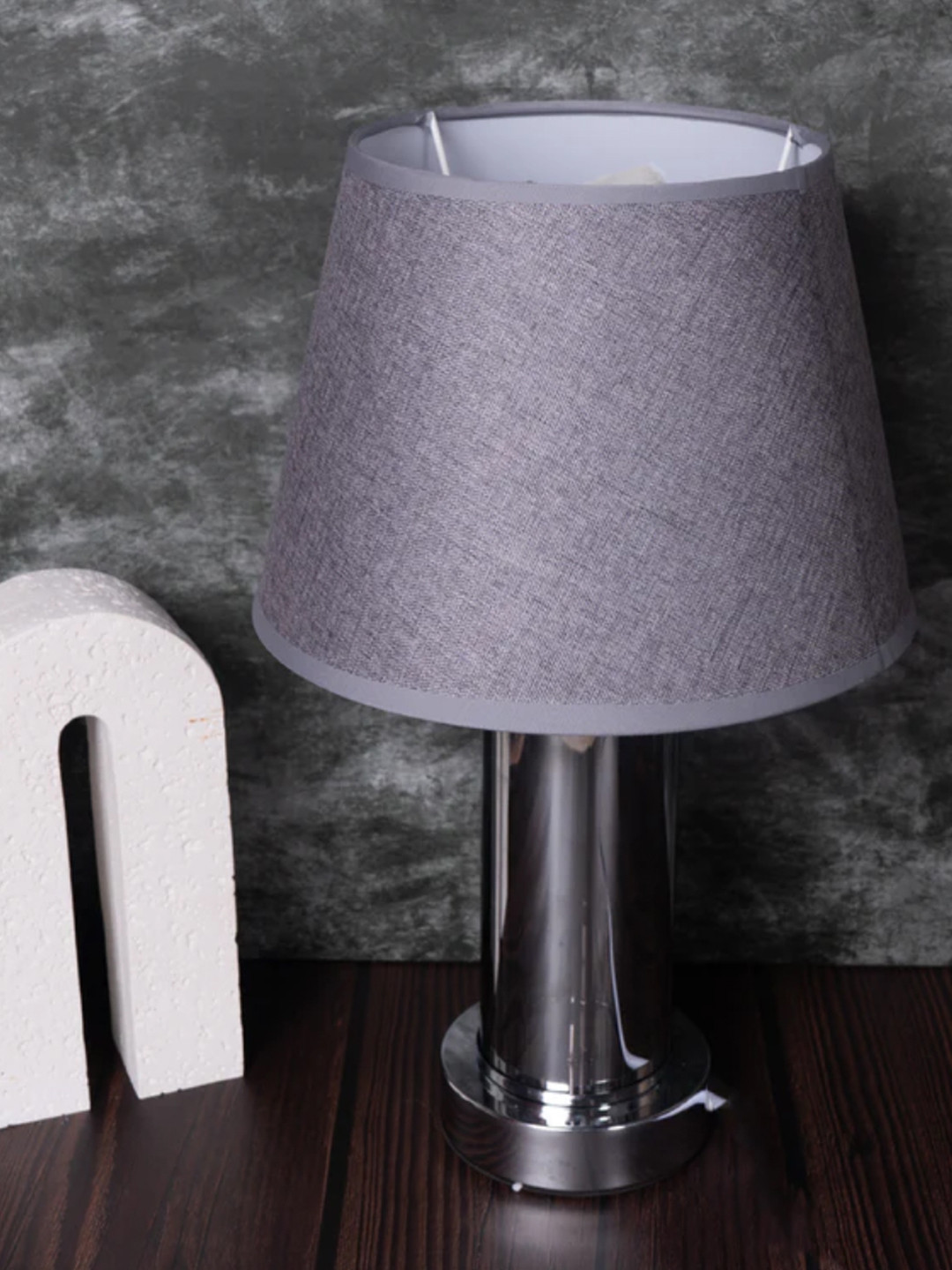 AARVI DECOR STUDIO Grey Metal Frusturical Shaped Table Lamp