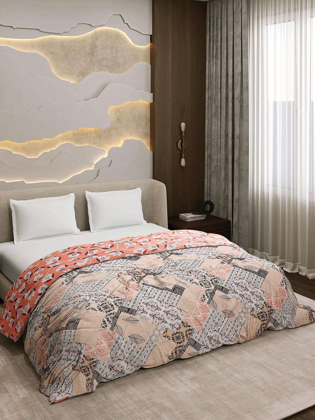 Monte Carlo Grey And Blue Geometric Printed AC Room 150 GSM Double Bed Comforter