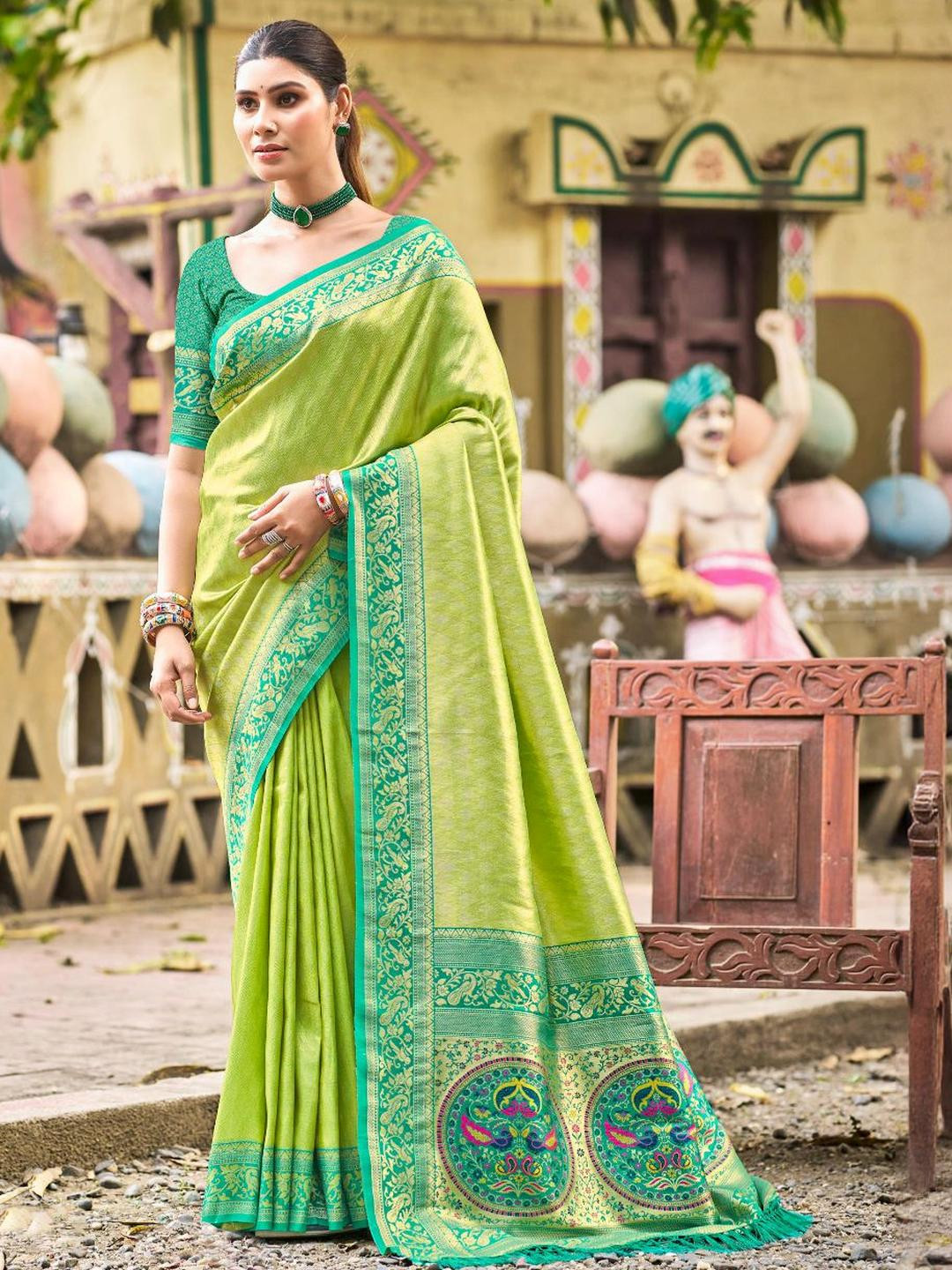 SANGAM PRINTS  Kanjivaram Zari Woven  Saree With Blouse Piece