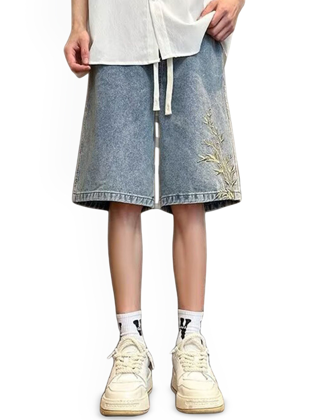 StyleCast Men Floral Washed Loose Fit Low-Rise Denim Shorts