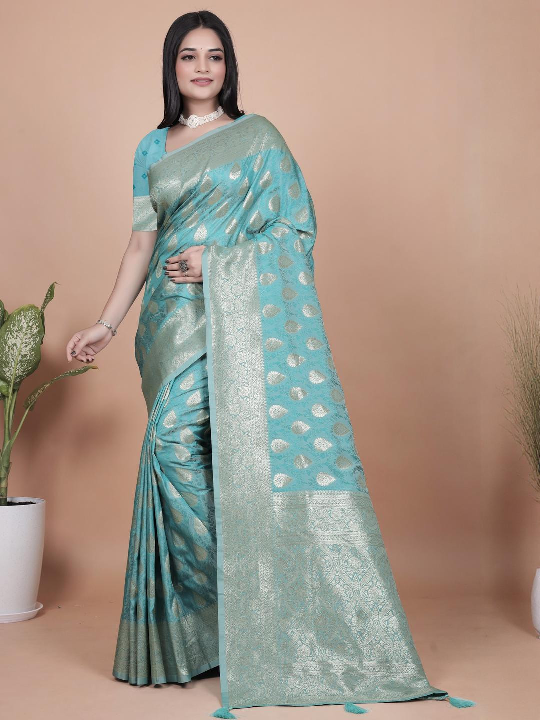 DIVASTRI Blue Ethnic Motifs Silk Blend Woven Banarsi Saree
