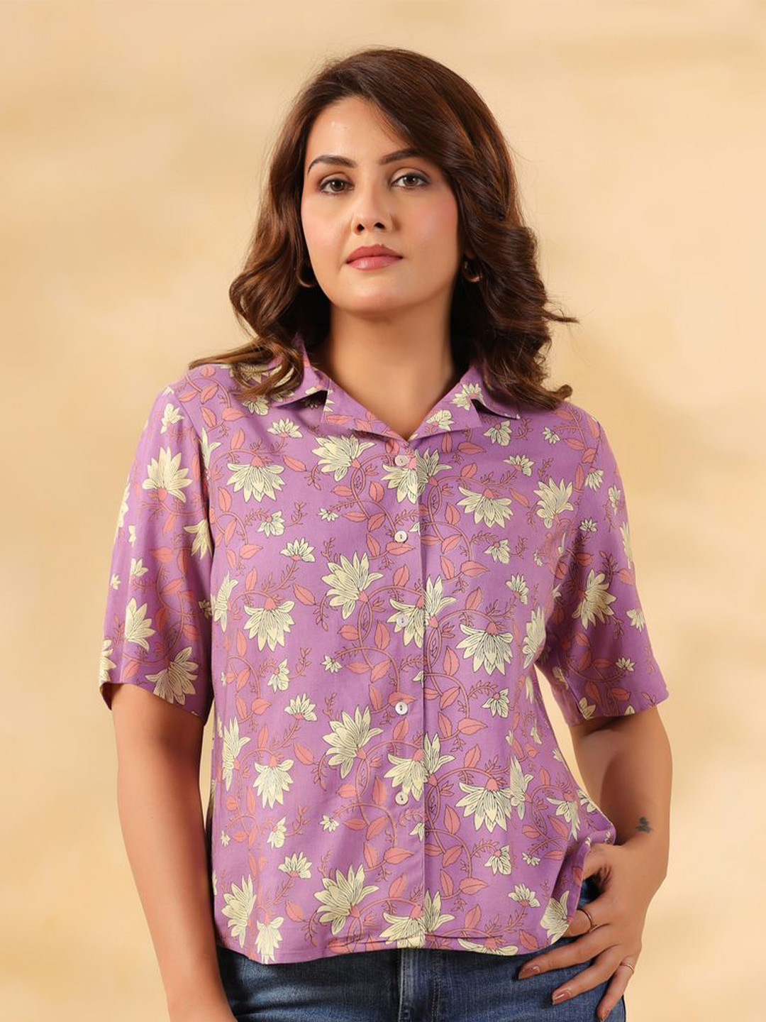 Zenava by Myntra Women Comfort Fit Floral Printed Spread Collar Casual Shirt