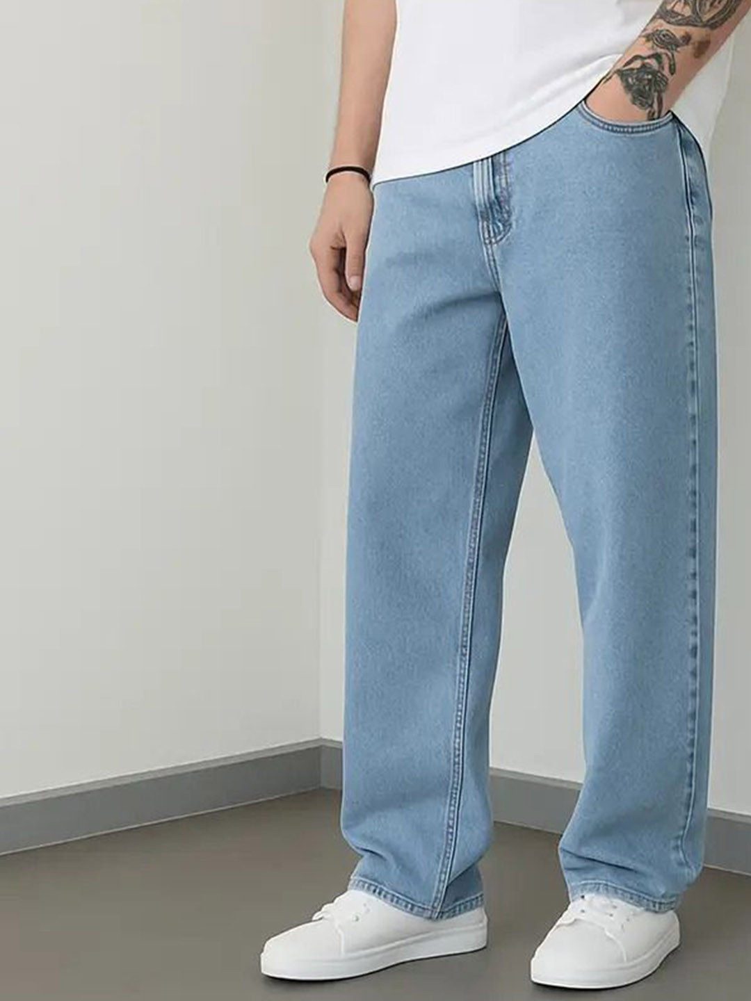 Prozo Men Mid-Rise Low Distress Jeans