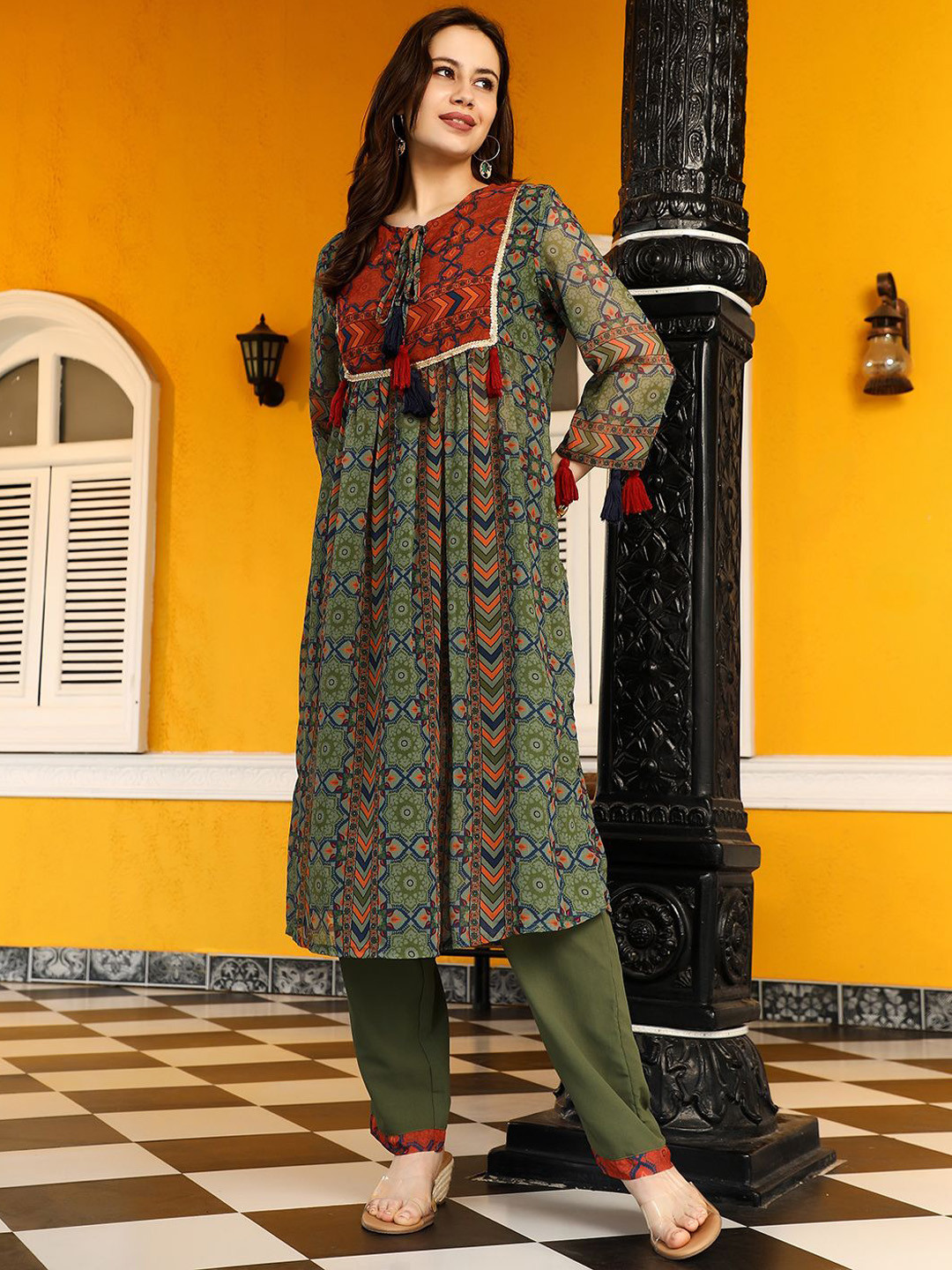 QISSA Green Geometric Printed Straight Kurta With Trousers Set