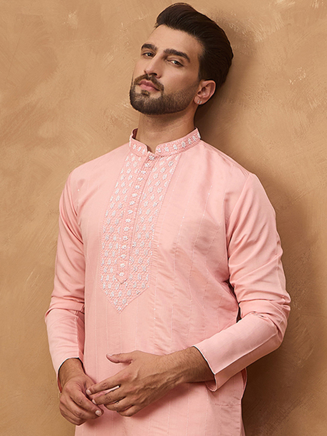 House of Pataudi Embroidered Mandarin Collar Straight Kurta