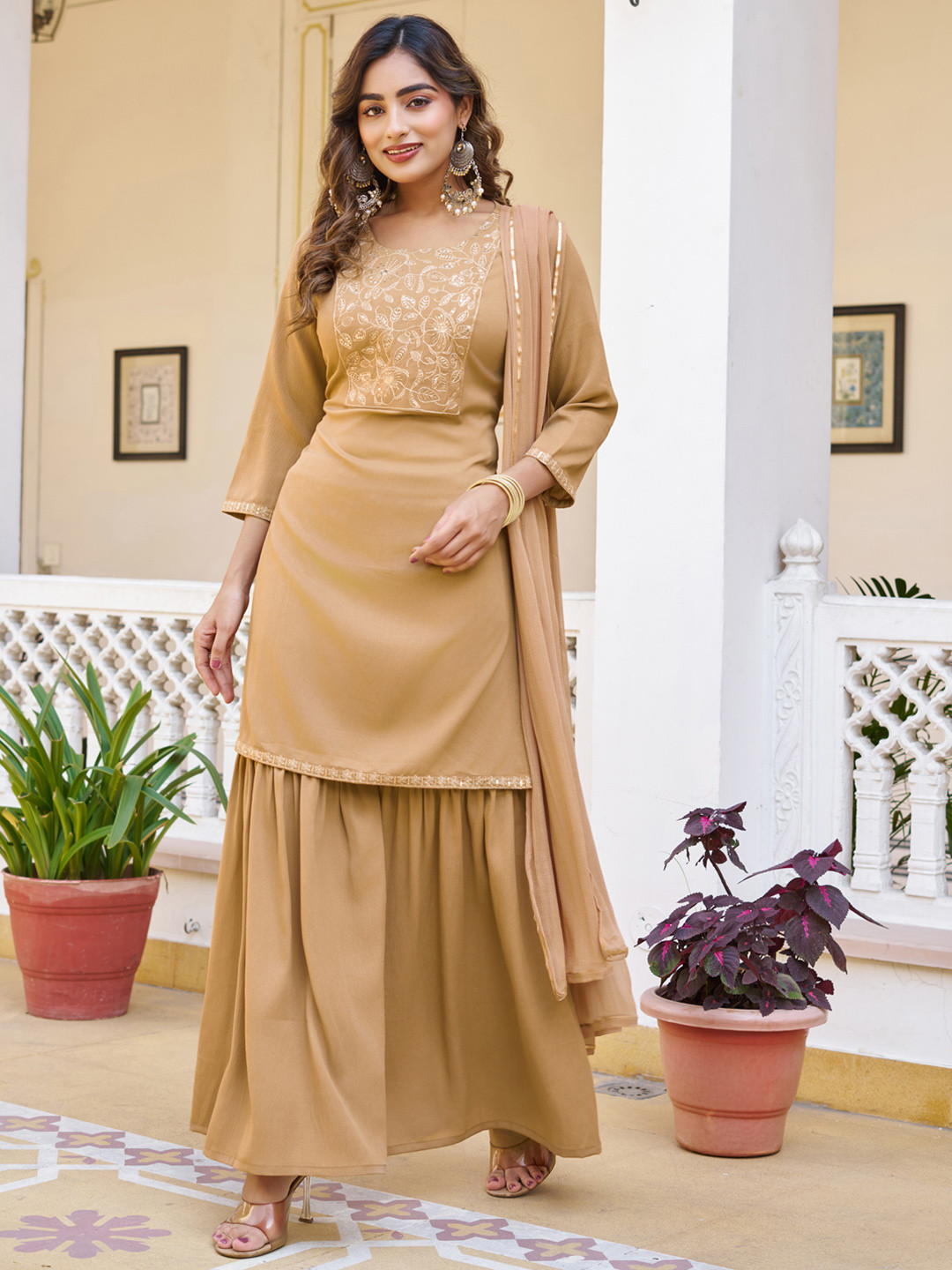 VIBE VISION Women Ethnic Motifs Embroidered Regular Thread Work Pure Silk Kurta with Sharara & With Dupatta