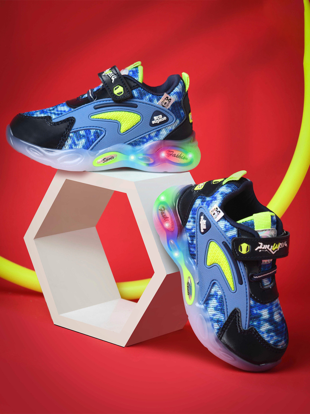 KINGS&QUEENS Boys Textured Sneakers