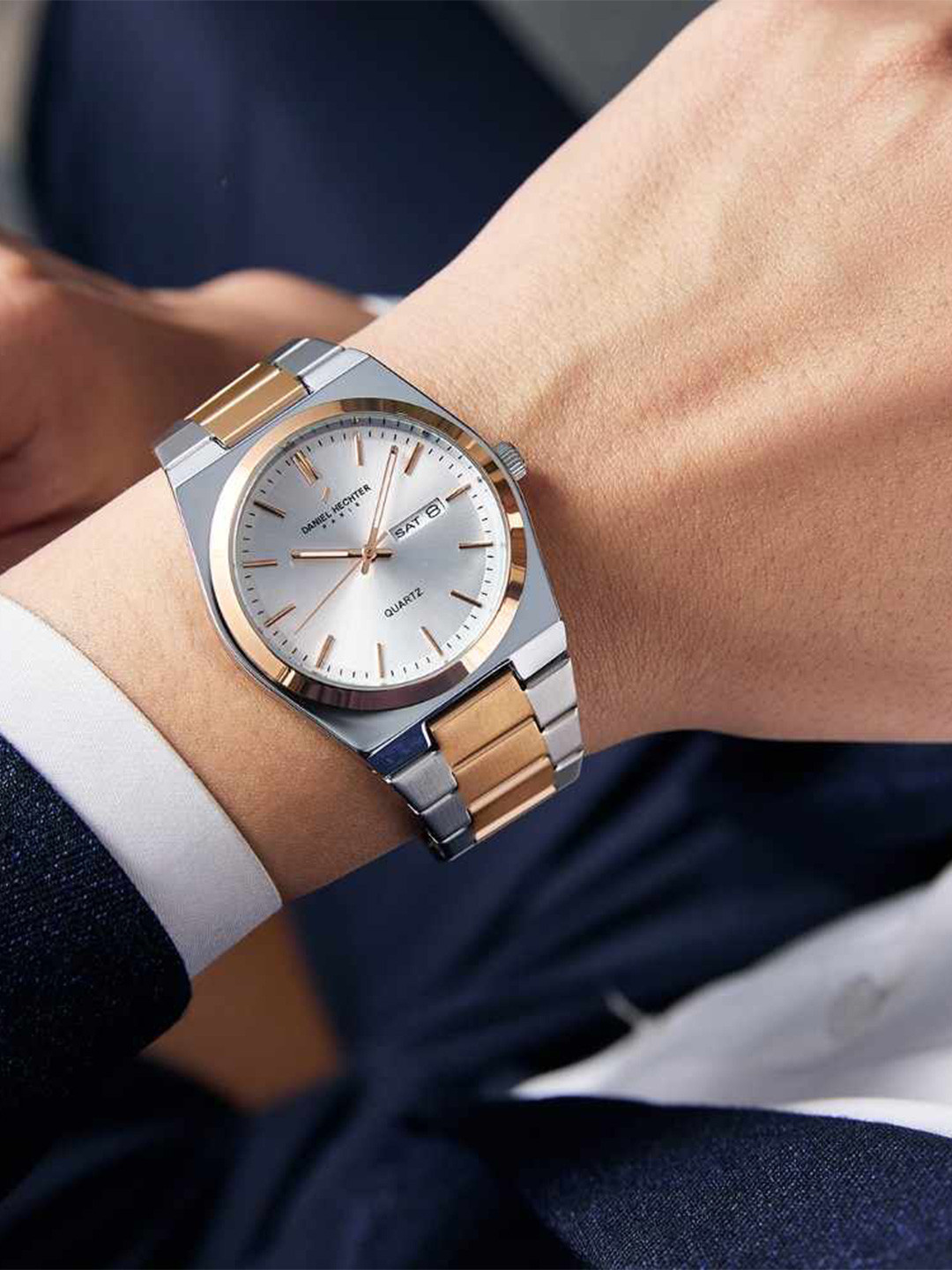 Daniel Hechter Men Dial & Stainless Steel Straps Analogue Watch DHM1004-77