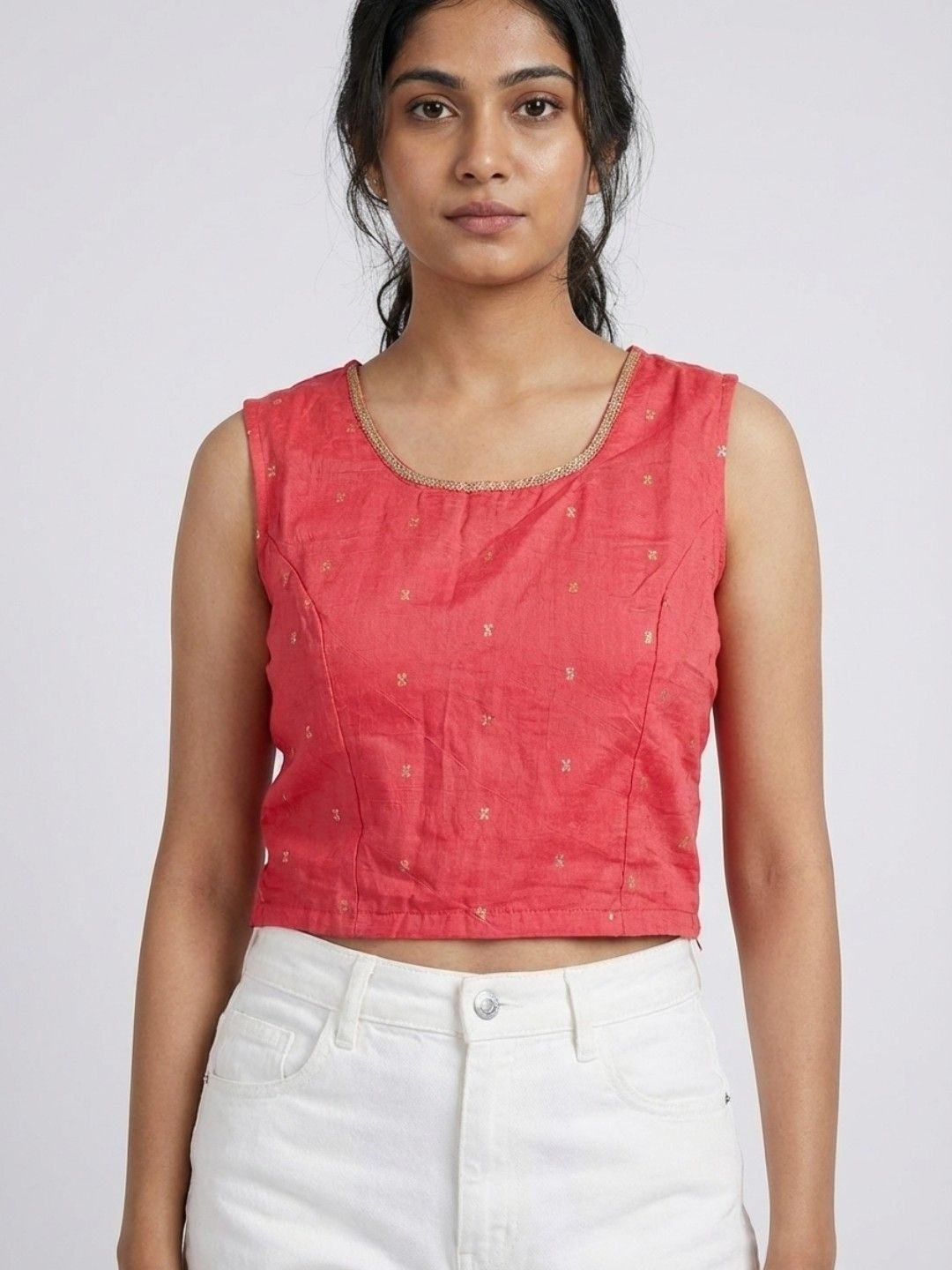 Suha Embroidered Ethnic Crop Top