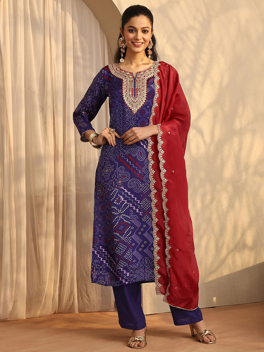 Libas Women Bandhani Printed Regular Thread Work Kurta with Trousers & With Dupatta