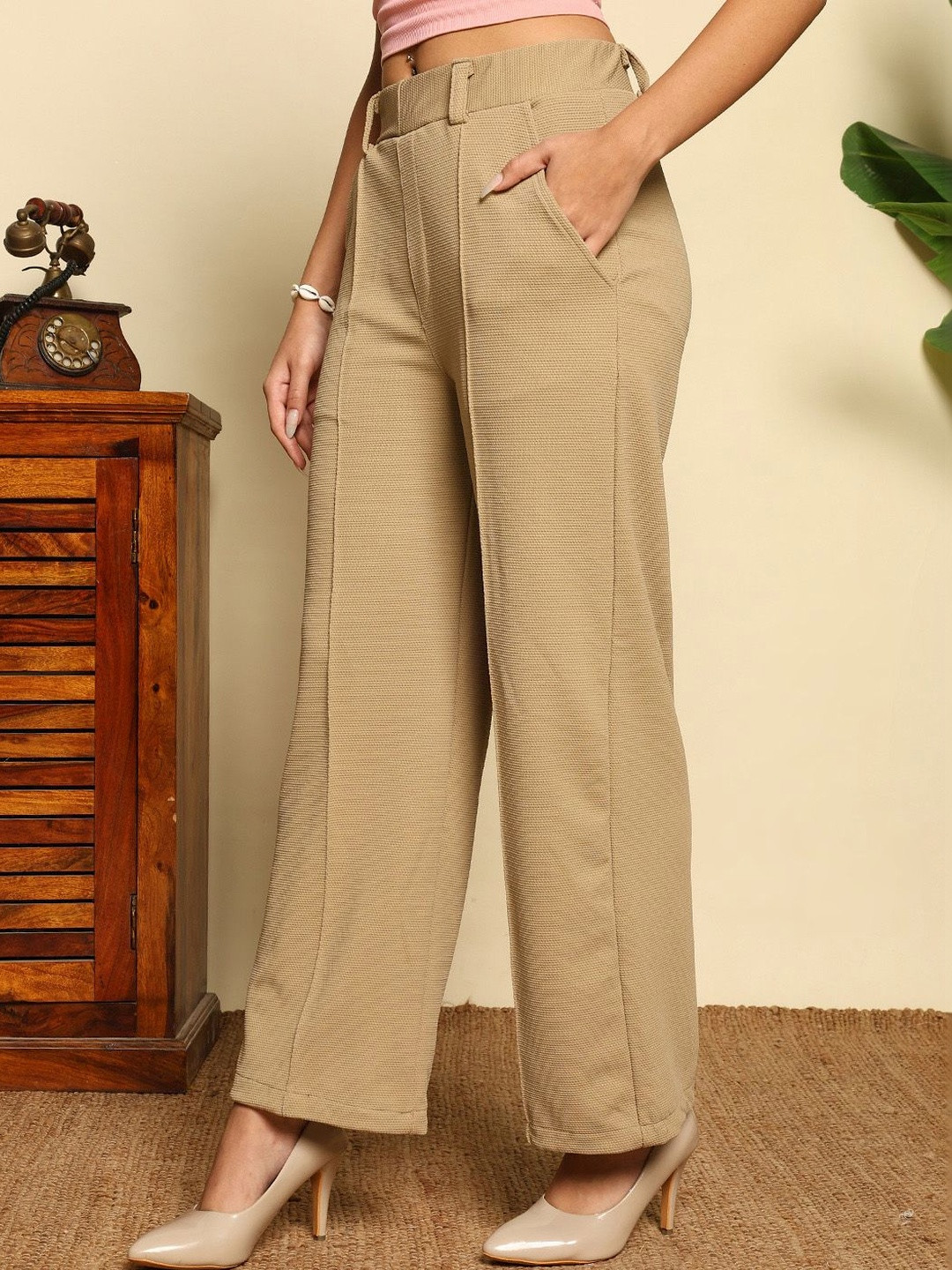 VOGAAN Women Textured Relaxed Easy Wash Trousers