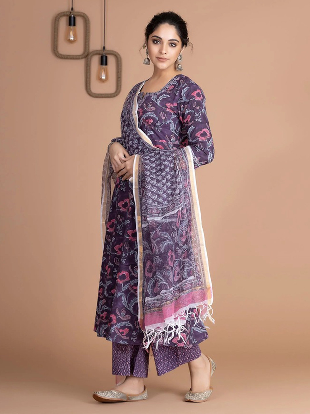 HERE&NOW Women Floral Printed Regular Kurta with Trousers & With Dupatta