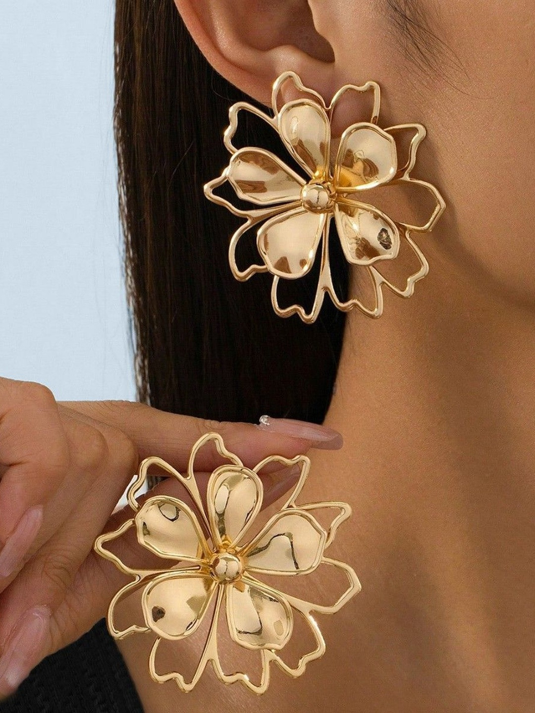 StyleCast x Revolte Floral Studs Earrings