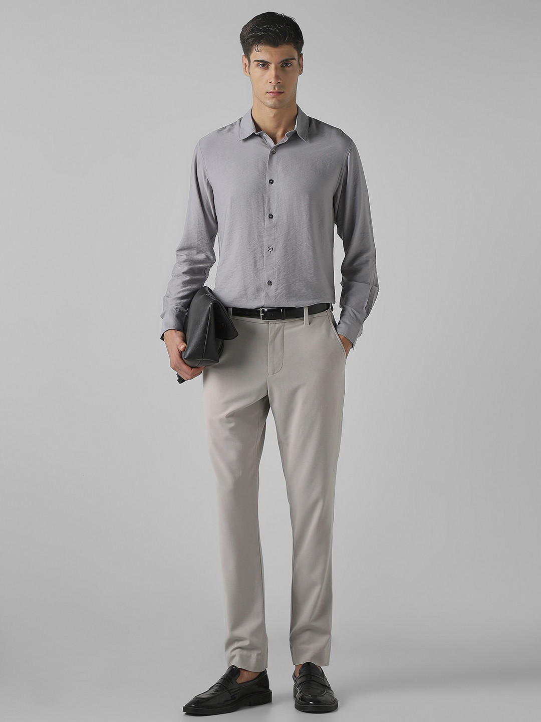 Mufti Men Spread Collar Solid Slim Fit Casual Shirt