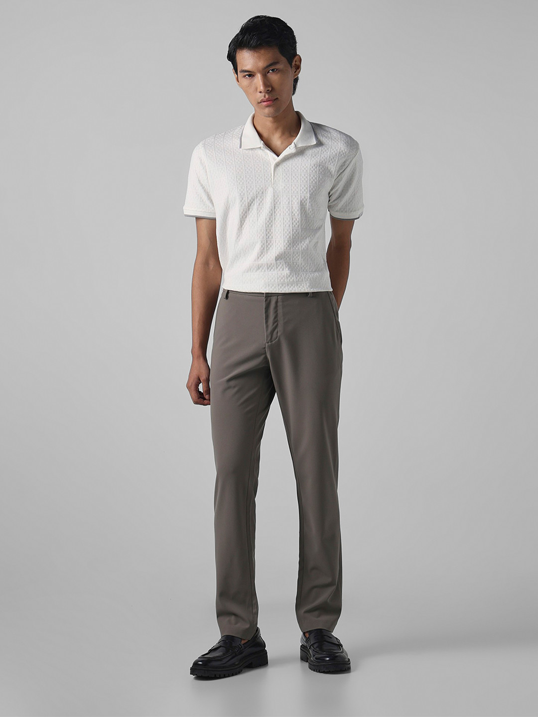 Mufti Men Slim Fit Mid-Rise Trouser
