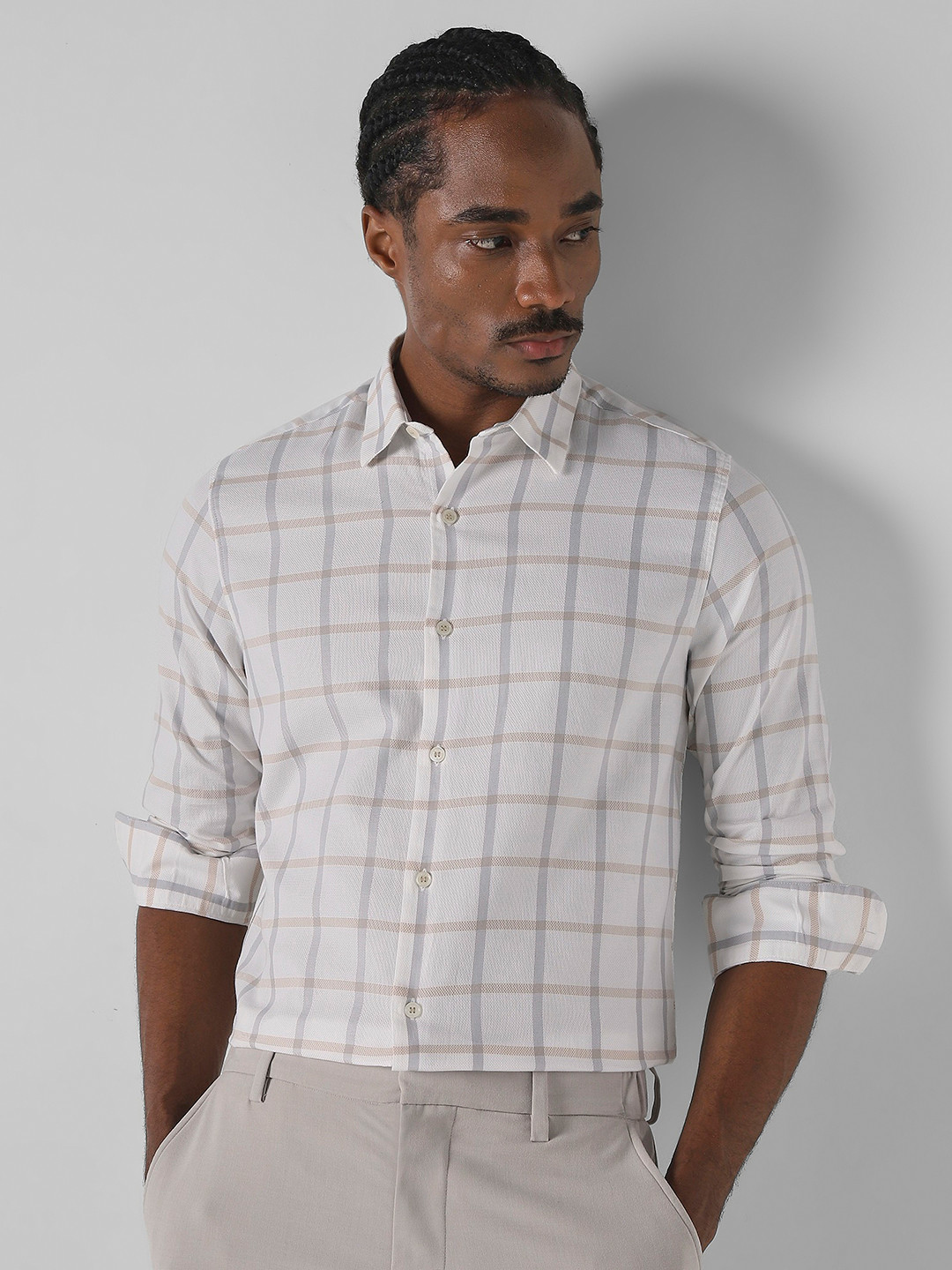 Mufti Men Slim Fit Checked Spread Collar Cotton Casual Shirt