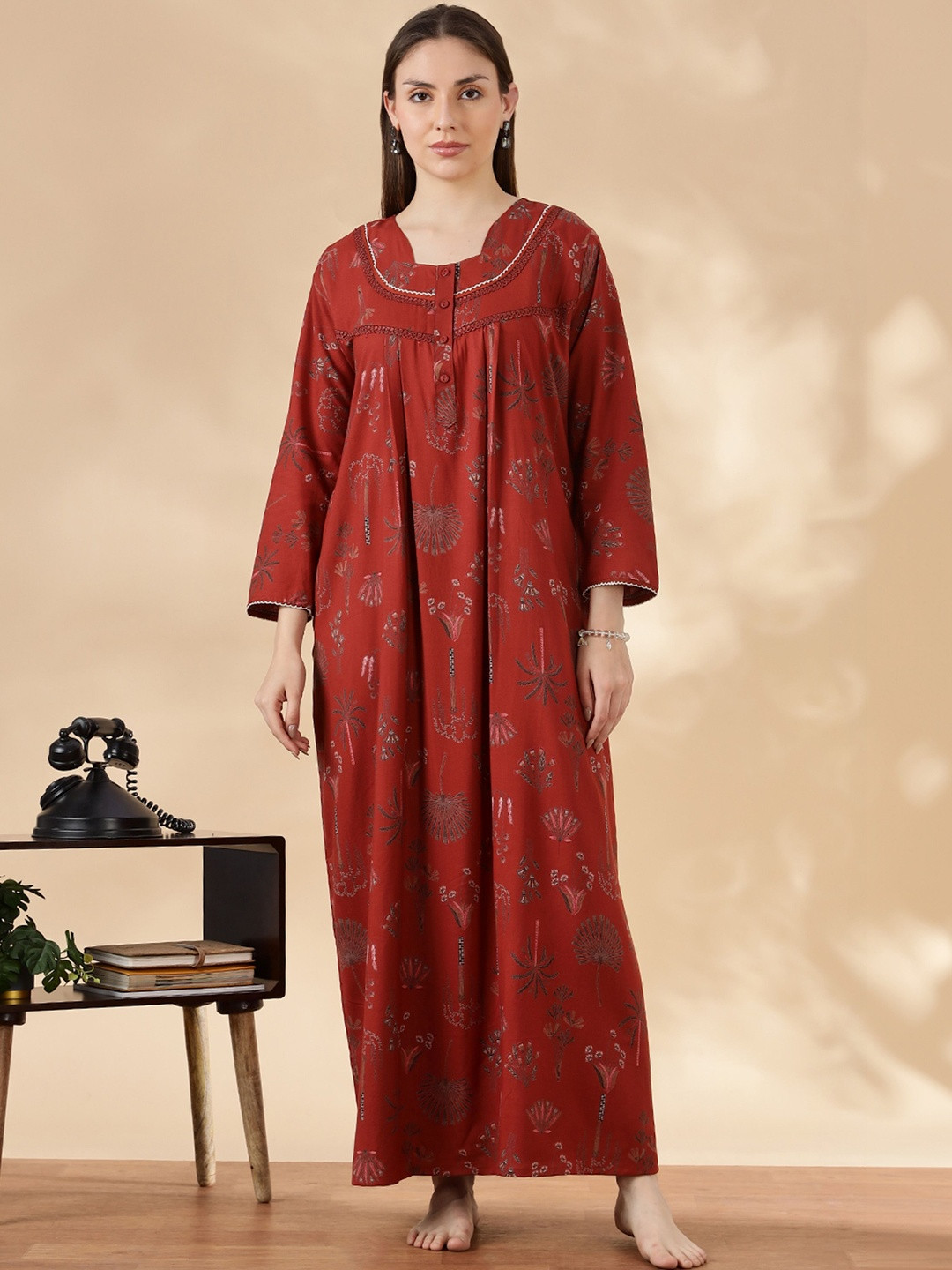 9shines Label Printed Maxi Nightdress