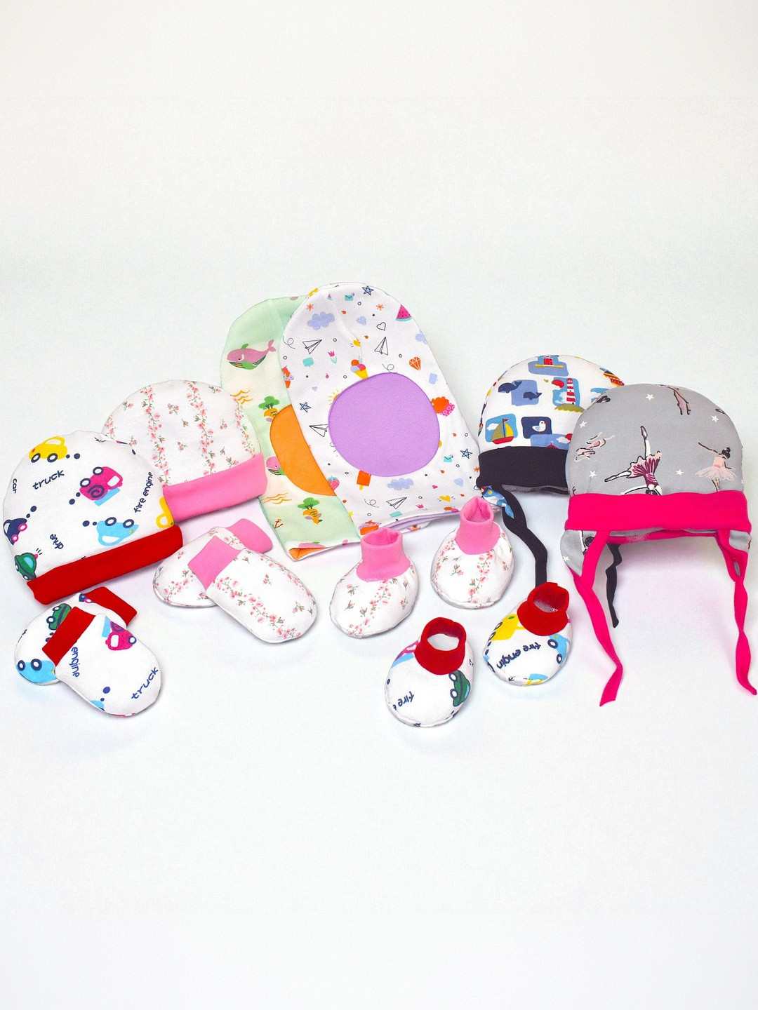 VParents Infants 10-Pcs Printed Baby Apparel Gift Set