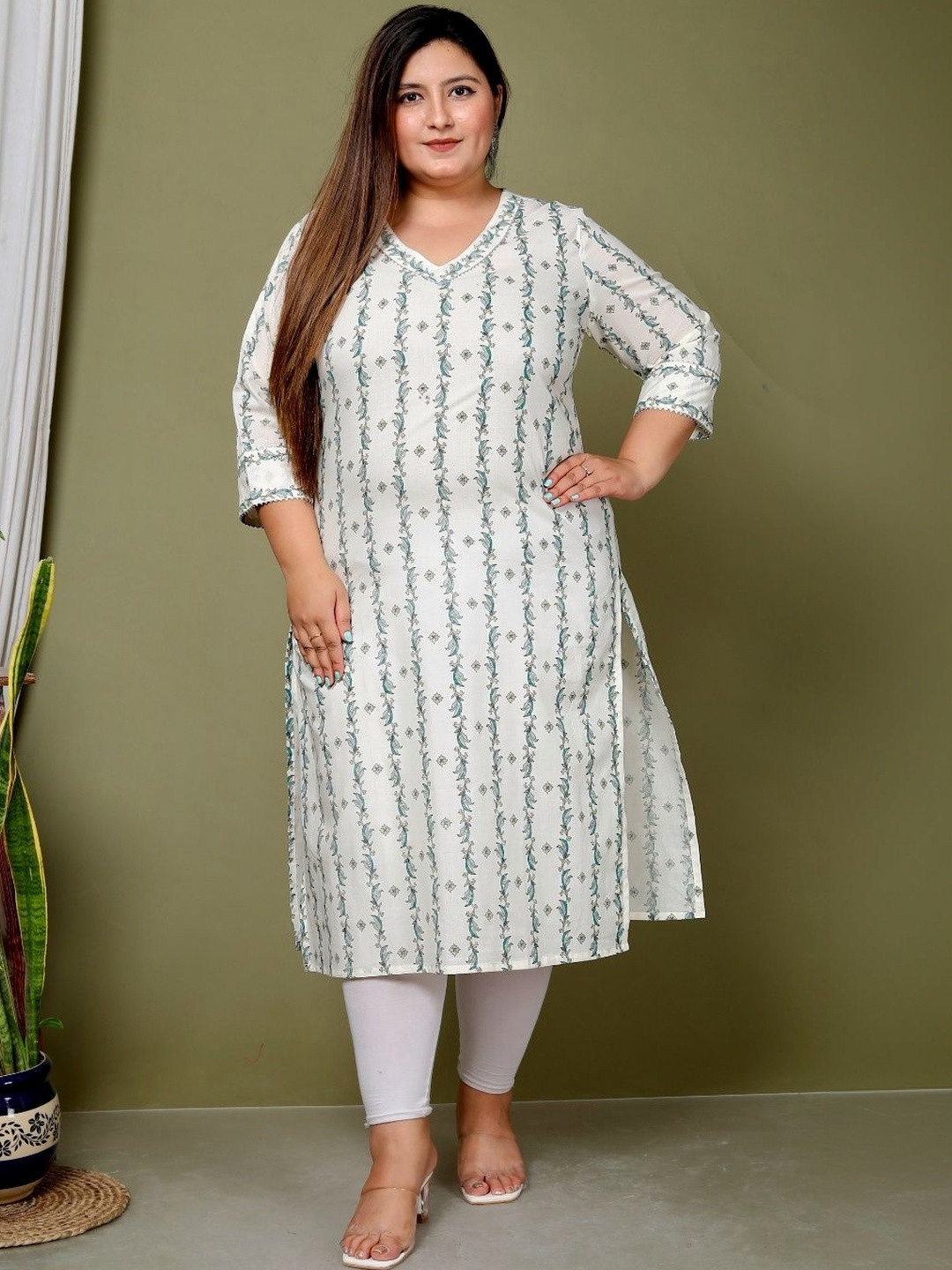 Avnii Women Floral Printed Floral Kurta