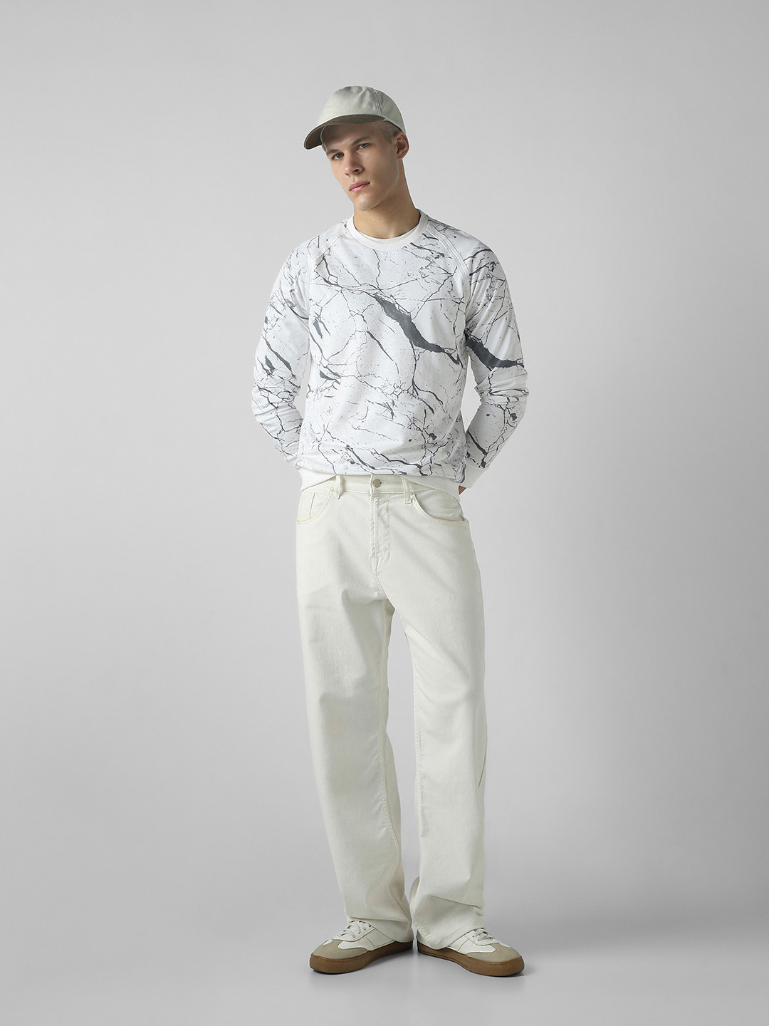 Mufti Abstract Printed Round Neck Long Sleeves Cotton Pullover Sweatshirt