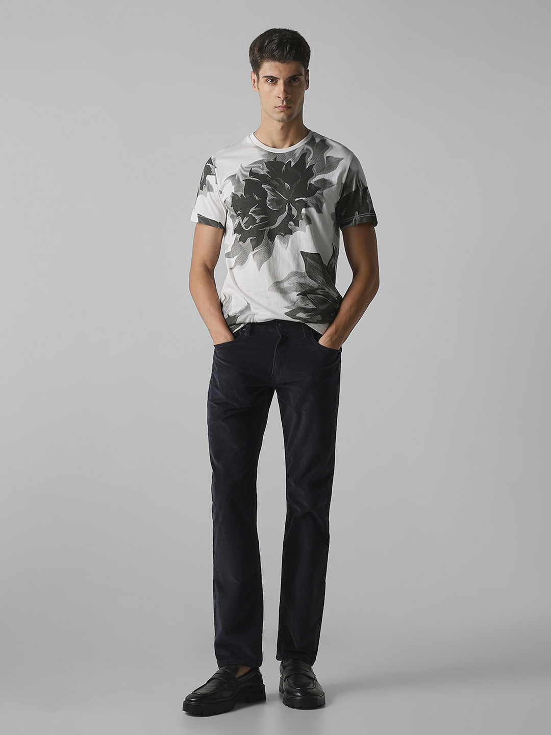 Mufti Men Floral Printed Slim Fit T-shirt