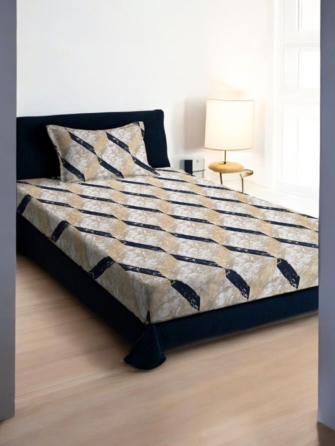 Homybees Multicoloured Geometric 220 TC Single Bedsheet with 1 Pillow Covers