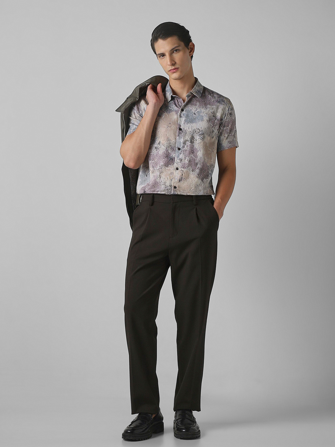 Mufti Men Spread Collar Abstract Printed Cotton Slim Fit Casual Shirt