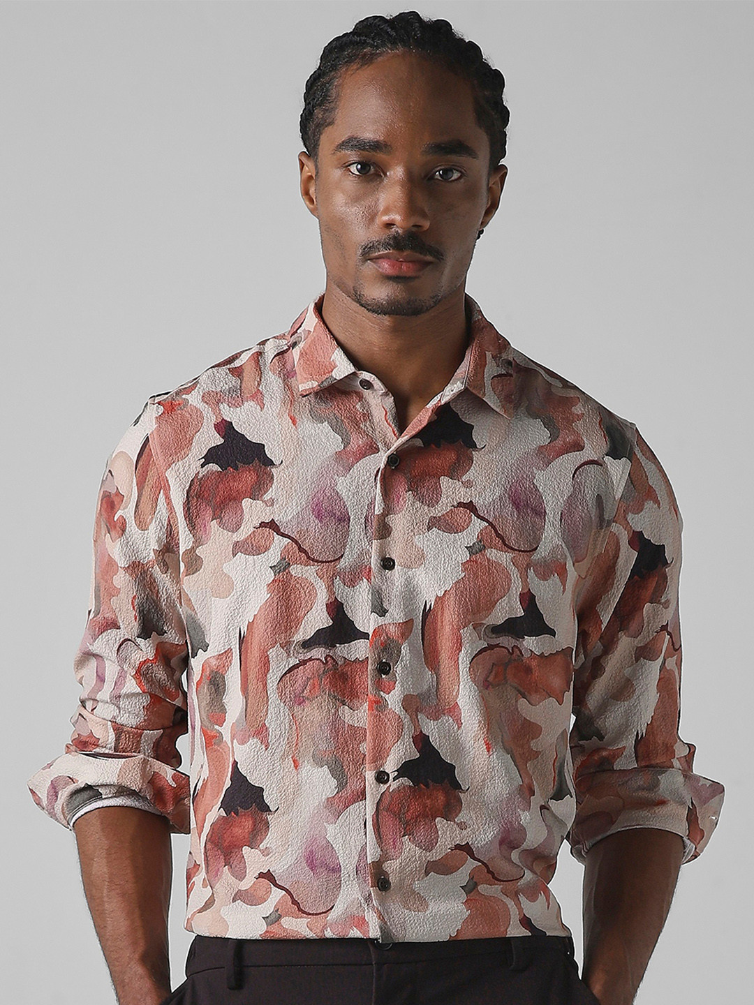 Mufti Men Slim Fit Spread Collar Abstract Printed Casual Shirt