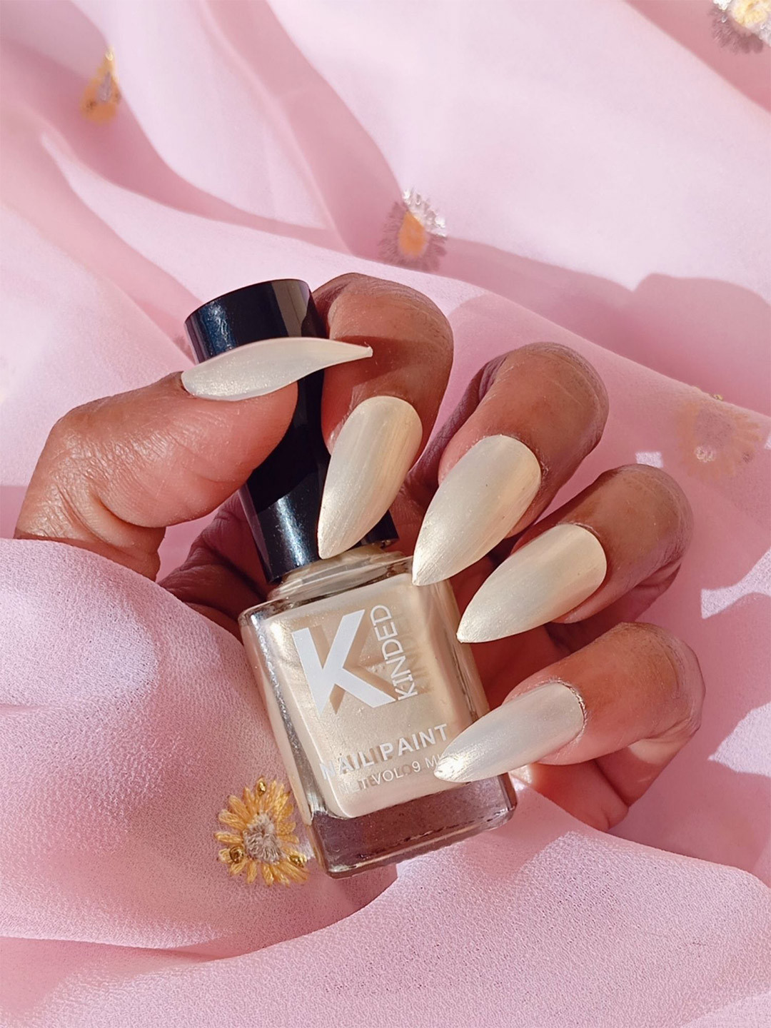 KINDED Long Lasting Metallic Finish Nail Paint - 9 ml - Chrome Champagne - 54