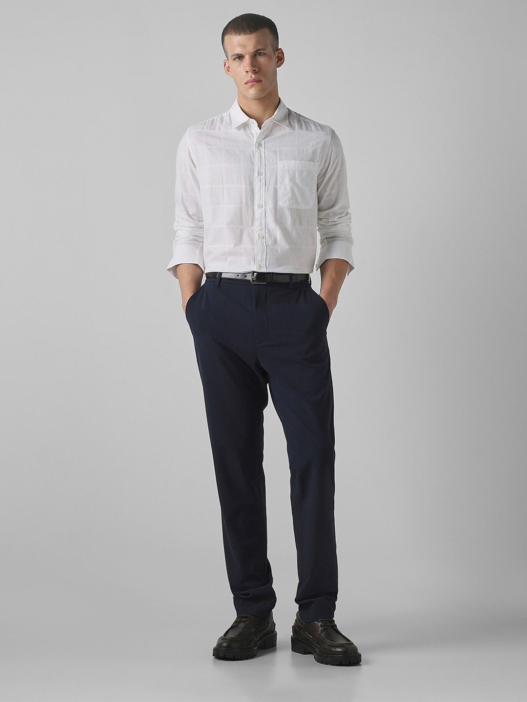 Mufti Men Slim Fit Textured Spread Collar Cotton Casual Shirt