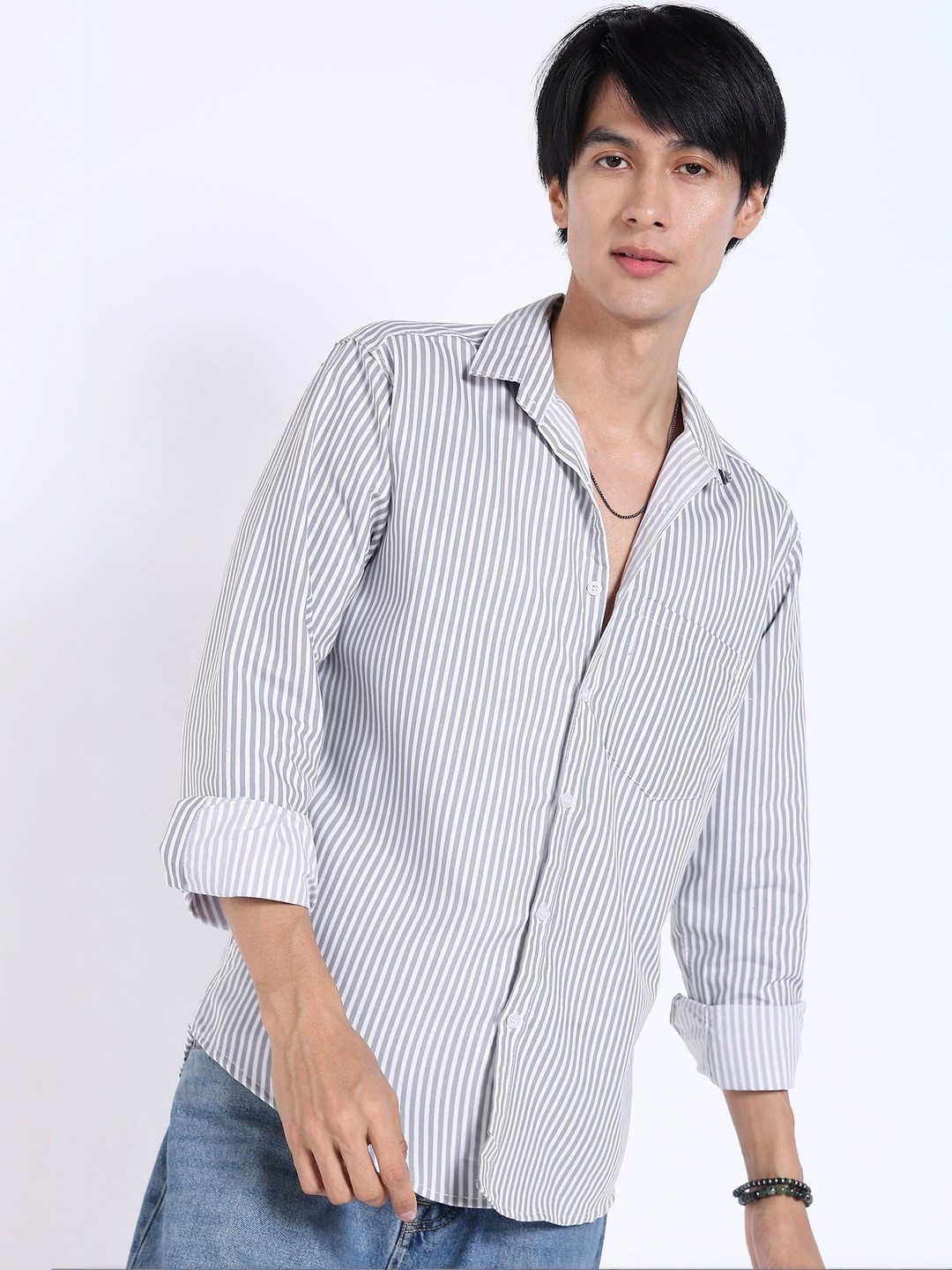 Men's Regular Fit Vertical Striped Casual Shirt