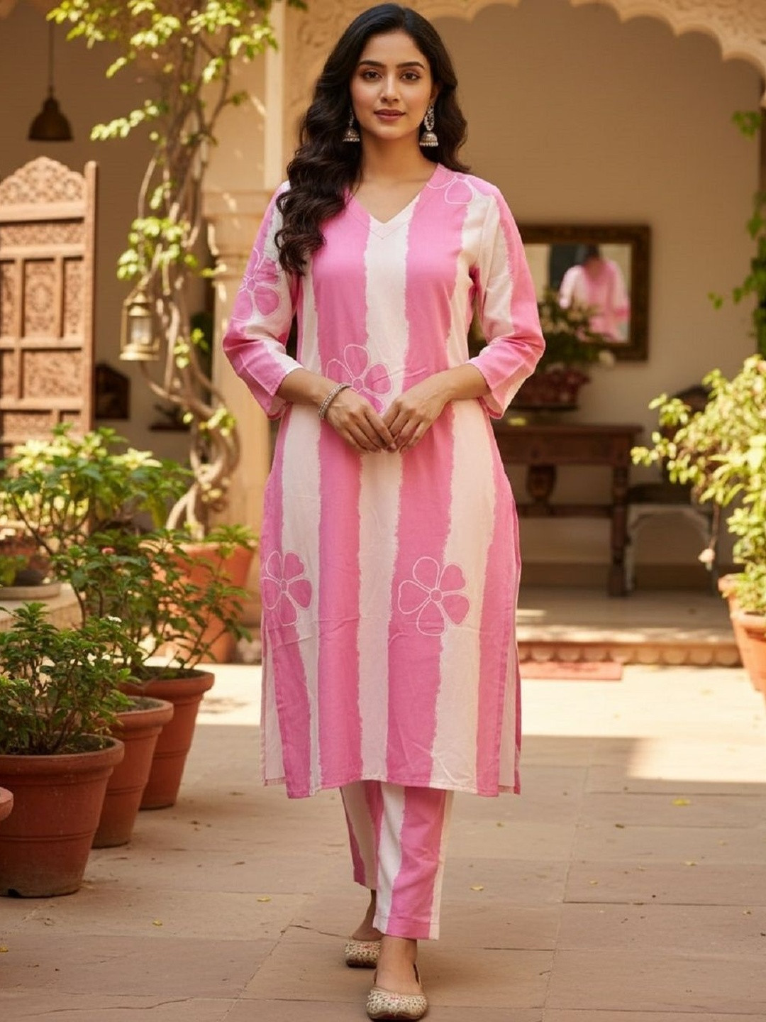 GOBYA Women Printed Regular Kurta with Trousers