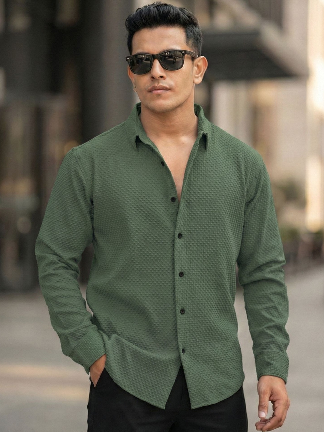 SOLIXON Men Green Popcorn Textured Solid Long Sleeves Slim Fit Casual Shirt