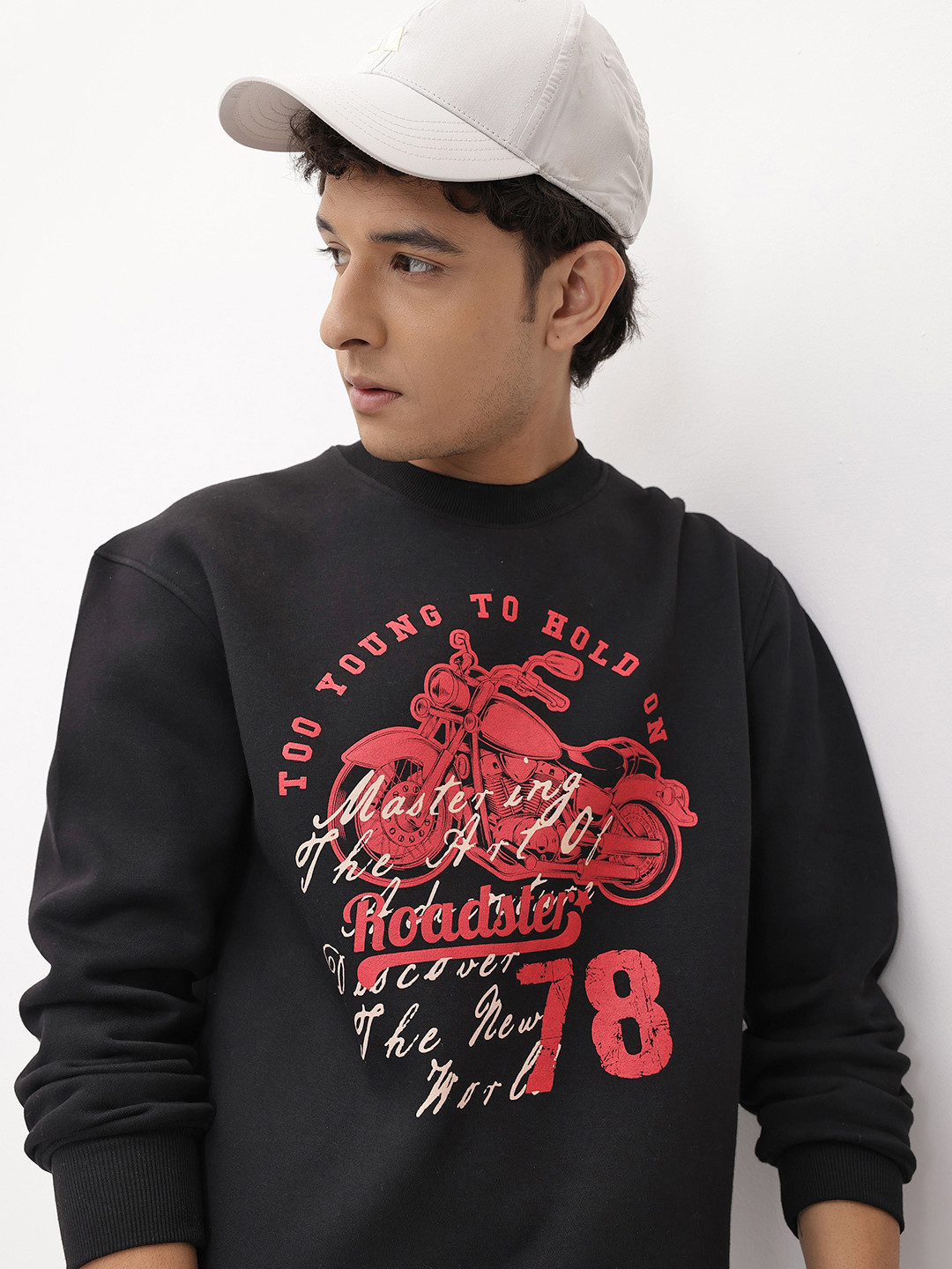 The Roadster Life Co. Graphic Printed Fleece Pullover
