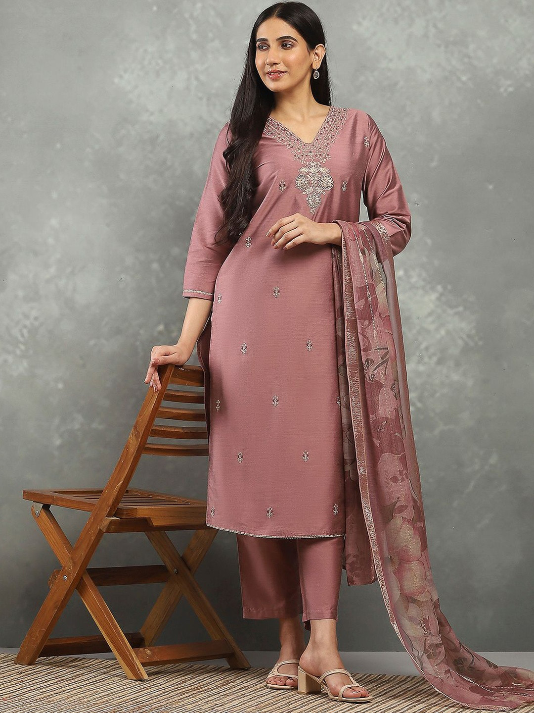 Rangriti Women Ethnic Motifs Embroidered Regular Thread Work Kurta with Trousers & With Dupatta