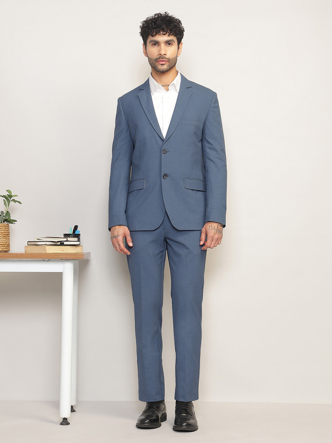 SUBTRACT Men Slim-Fit Single-Breasted 2-Piece Stretchable Formal Suit