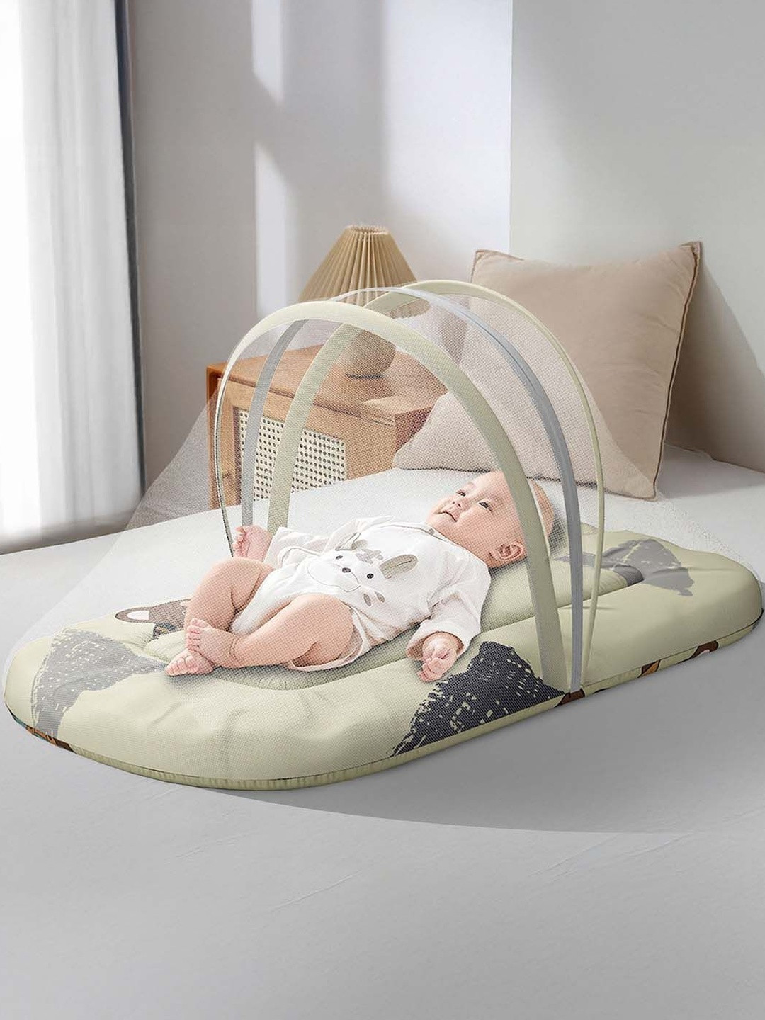 StarAndDaisy Infants Printed Baby Bed Set