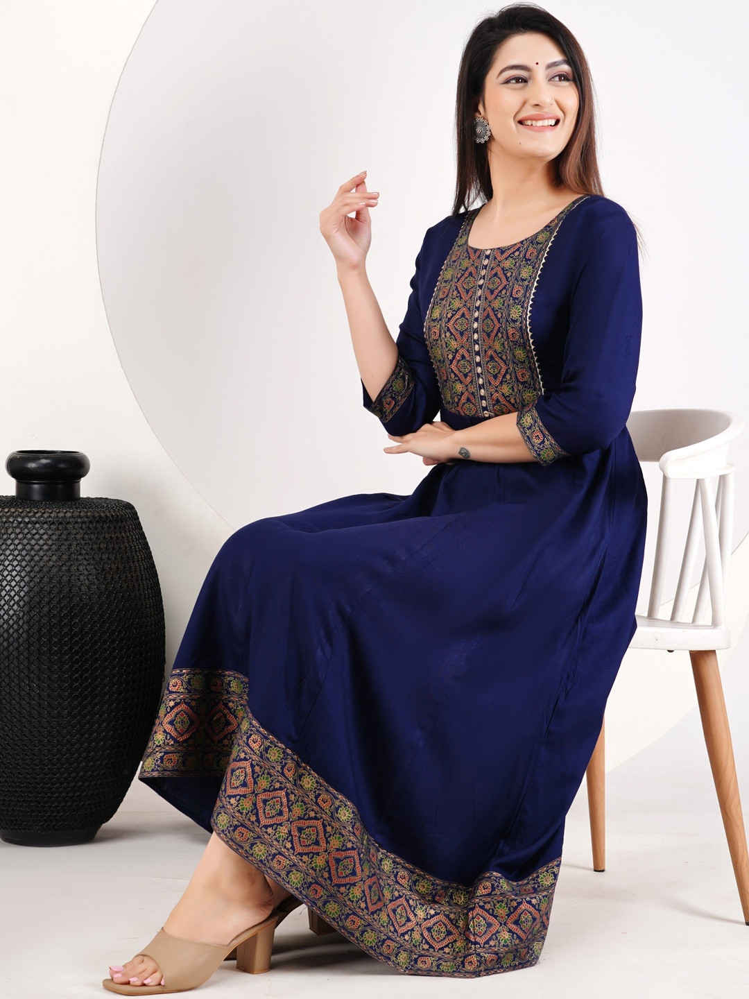 Brijam Women Geometric Flared Sleeves Gotta Patti Kurta