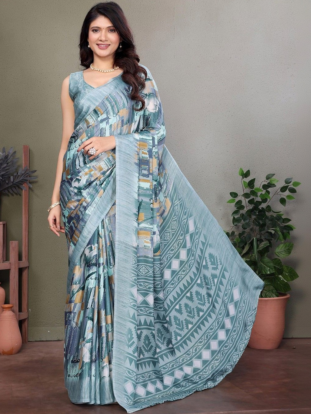 JANOI Silk Blend Fashion Saree