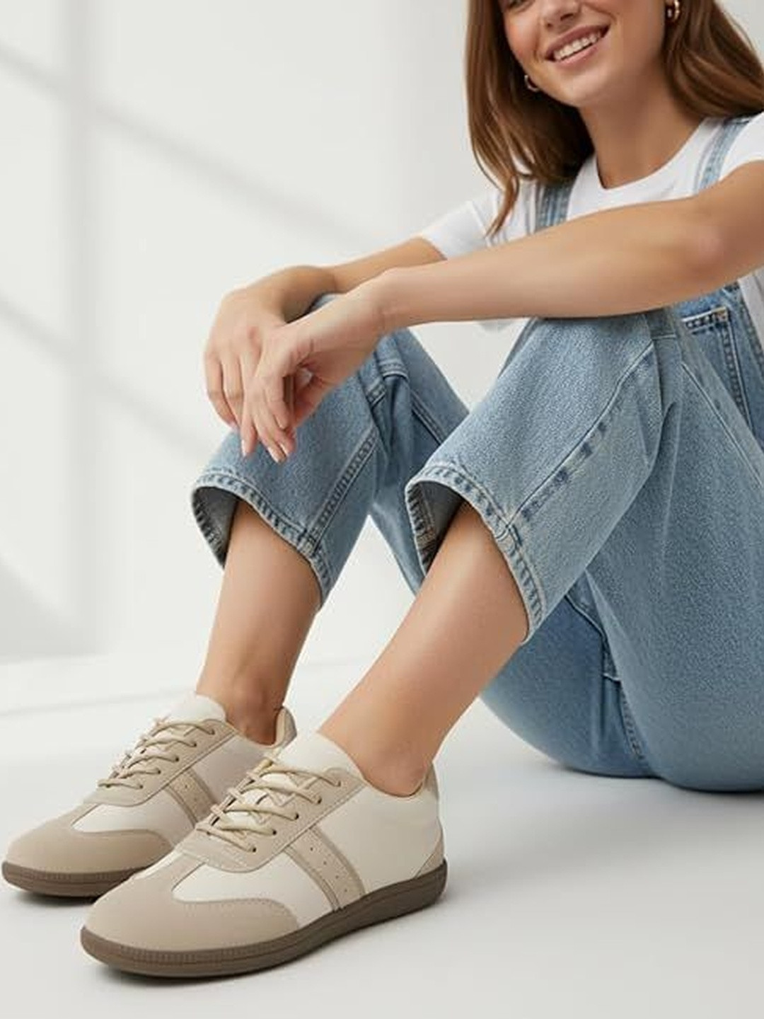 glitchez Women Colourblocked Sneakers